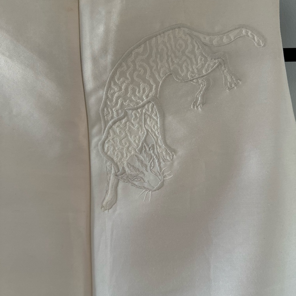 TIGER EMBROIDERY DUCHESS SATIN SHIFT 
DRESS WHITE - Picture 7 of 16